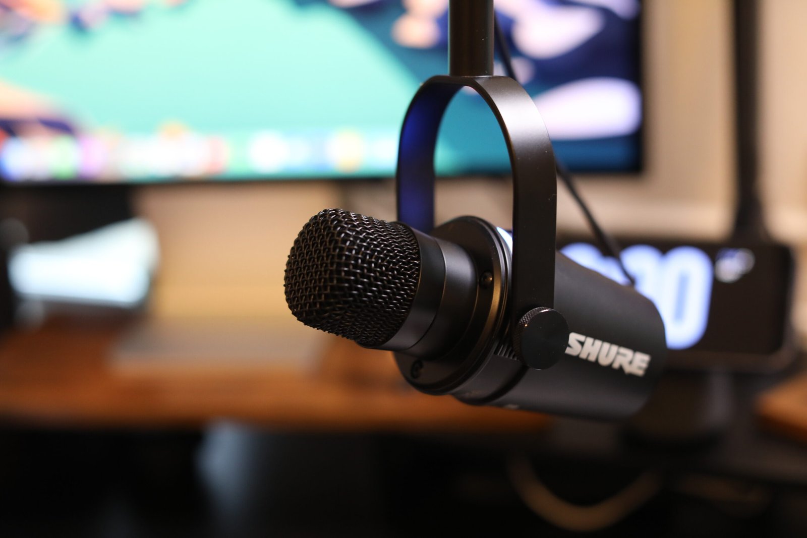 Close up of the USB-C port on the Shure MV7+