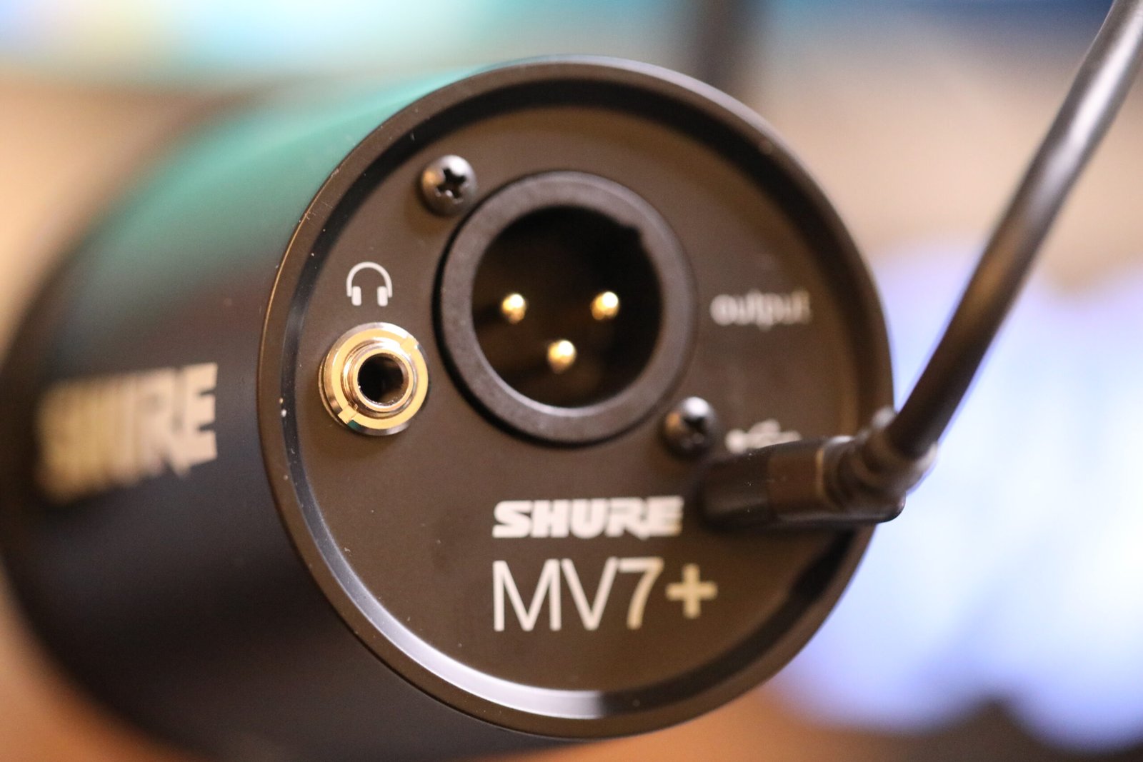 Close up of the new LED panel on the Shure MV7+