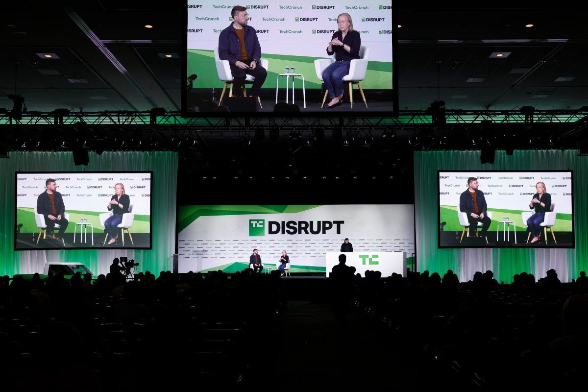 Only 1 week left (or until the first 500 passes are gone): The first TechCrunch Disrupt 2026 ticket discount is ending 