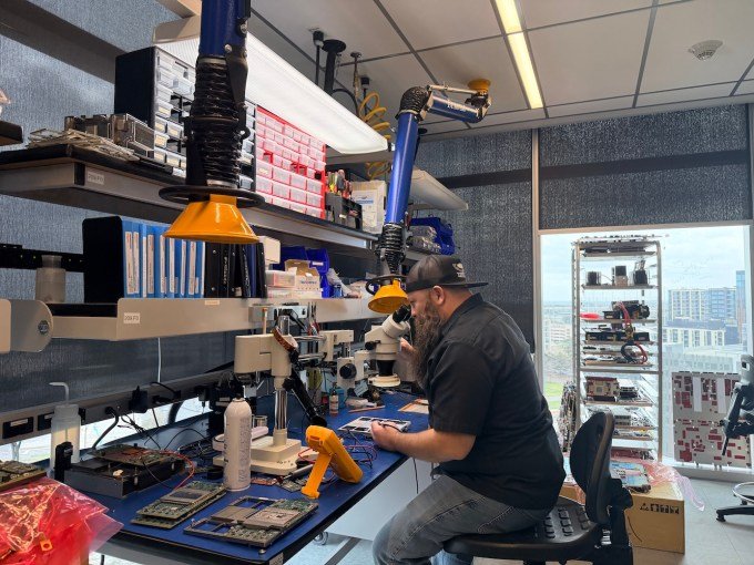 AWS Austin chip lab tour, welding station